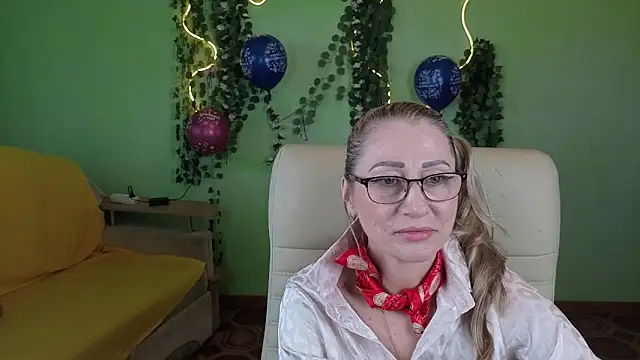 Snapshot of Habibi_Honeyy chatting on September 23, 5:03 am Habibi Honeyy online show from September 23, 5:03 am