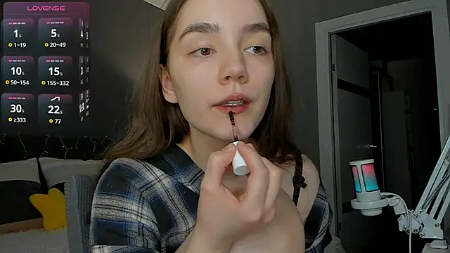 Snapshot of sweete_chantal chatting on May 24, 7:36 pm sweete chantal online show from May 24, 7:36 pm