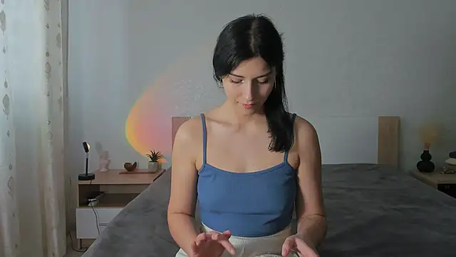 sophiahope online show from March 15, 1:51 pm