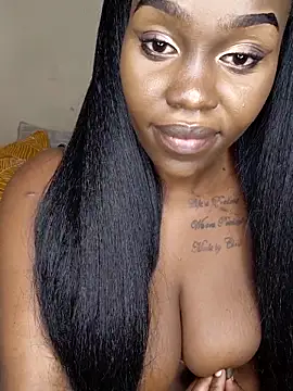 Snapshot of Seductivepreg69 chatting on February 8, 10:13 am Seductivepreg69 online show from February 8, 10:13 am