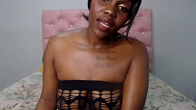 Snapshot of Seductivepreg69 chatting on April 5, 8:59 pm Seductivepreg69 online show from April 5, 8:59 pm