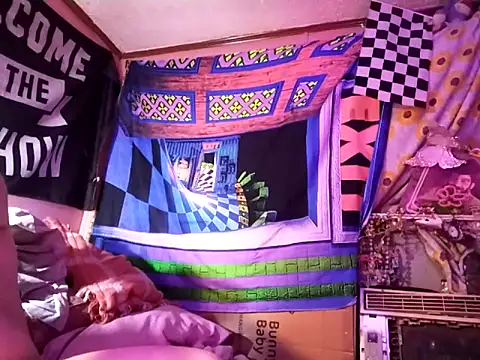 HodgeVibes online show from February 18, 6:11 am