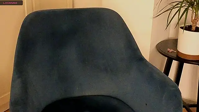 NoFace Model online show from October 9, 5:13 pm