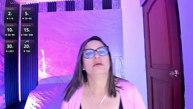 Agatha Pleasure online show from March 3, 12:12 pm