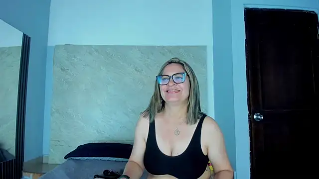 Agatha Pleasure online show from April 30, 12:01 pm