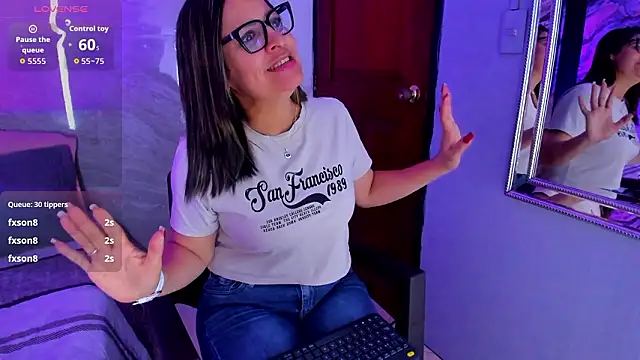 Agatha Pleasure online show from March 18, 3:57 pm