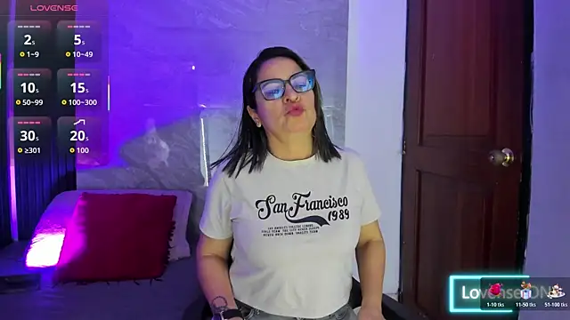 Agatha Pleasure online show from December 17, 11:48 am