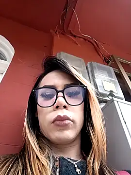 Daliana Gounbolt online show from May 1, 11:37 am