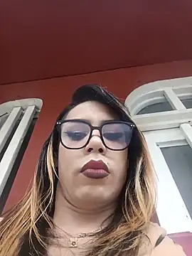 Snapshot of Daliana_Gounbolt chatting on June 9, 4:52 pm Daliana Gounbolt online show from June 9, 4:52 pm