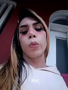 Daliana Gounbolt online show from March 31, 11:01 am