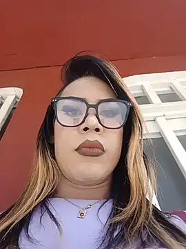 Daliana Gounbolt online show from June 2, 3:23 pm