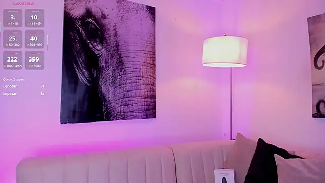 Snapshot of chelssy7 chatting on December 1, 3:40 am chelssy7 online show from December 1, 3:40 am