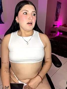 Celestee69 online show from November 11, 7:41 pm