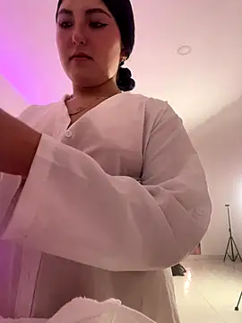 Celestee69 online show from November 13, 7:40 pm