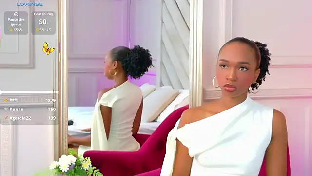 Agatha-Adams online show from December 19, 3:36 pm