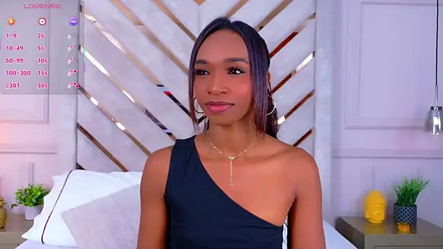 Agatha-Adams online show from November 8, 3:59 pm