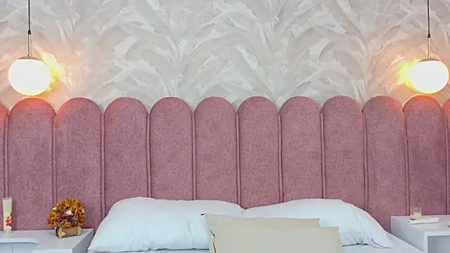 Agatha-Adams online show from February 19, 3:42 pm