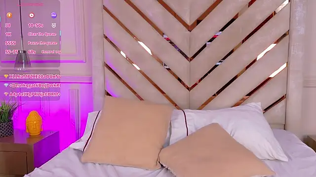 Agatha-Adams online show from November 14, 3:26 pm