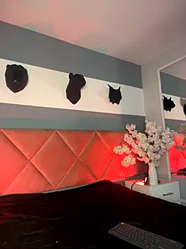 Bella Williiams online show from December 2, 12:18 pm