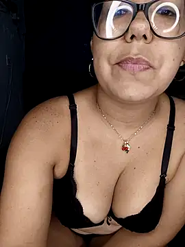 MilfTentasion online show from October 1, 1:33 am
