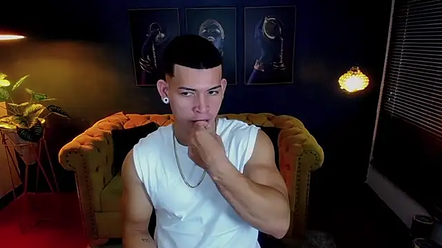 ethan rodgers online show from October 17, 8:32 pm