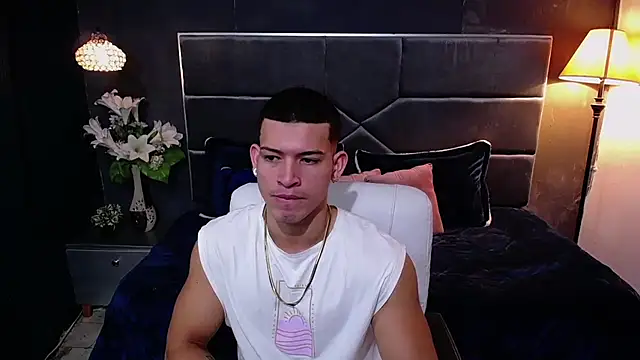 ethan rodgers online show from October 18, 7:38 pm