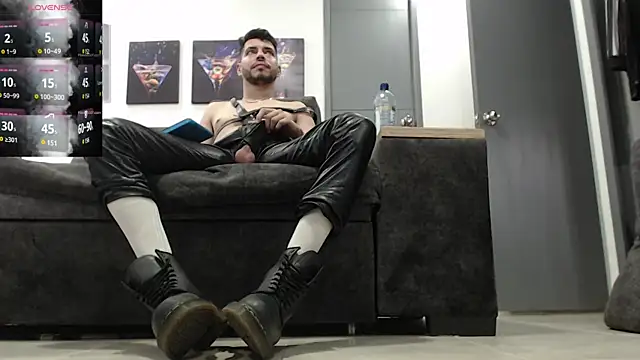 mackdaniels online show from April 8, 9:49 pm