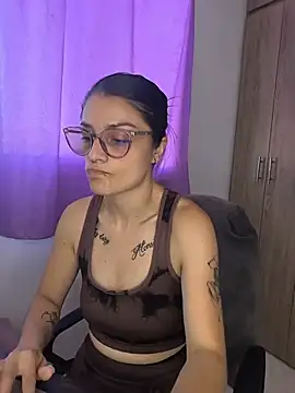Coralinne   online show from July 7, 4:32 pm