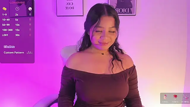 LizzyPonce online show from October 24, 7:40 am