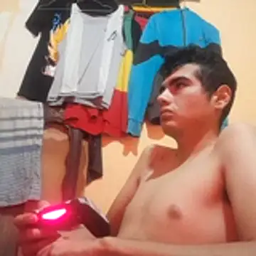 Snapshot of Ortiz3404 chatting on June 8, 7:36 pm Ortiz3404 online show from June 8, 7:36 pm