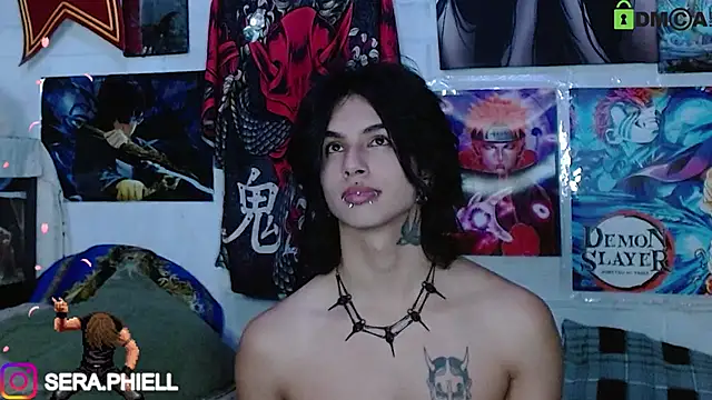 Snapshot of Seraphiell chatting on January 14, 2:04 am Seraphiell online show from January 14, 2:04 am