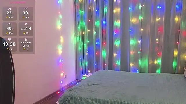 Snapshot of Laura_Gol chatting on November 19, 9:26 pm Laura Gol online show from November 19, 9:26 pm