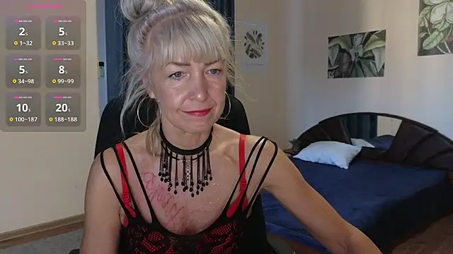 Snapshot of Laura_Gol chatting on October 14, 4:46 am Laura Gol online show from October 14, 4:46 am