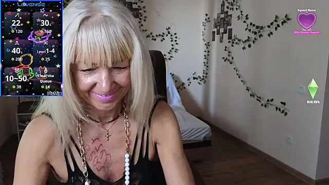 Snapshot of Laura_Gol chatting on September 24, 4:41 am Laura Gol online show from September 24, 4:41 am