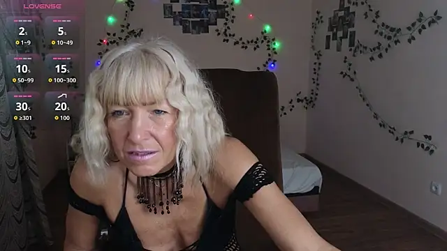 Laura Gol online show from November 26, 4:34 am