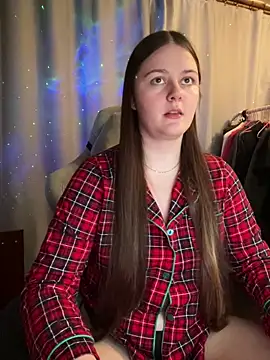 Snapshot of Cuty_Kitty chatting on December 15, 9:09 pm Cuty Kitty online show from December 15, 9:09 pm