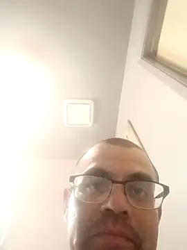 Crossedsissy online show from April 2, 12:18 am