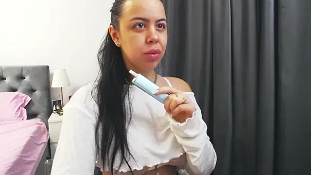 Casiana  online show from February 27, 6:35 am