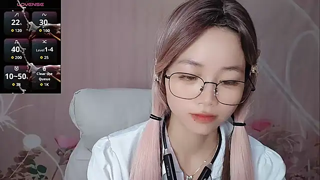 Snapshot of Lele-Baby chatting on September 18, 1:30 am Lele-Baby online show from September 18, 1:30 am
