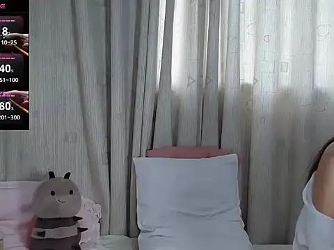 Snapshot of Lele-Baby chatting on October 15, 1:26 am Lele-Baby online show from October 15, 1:26 am