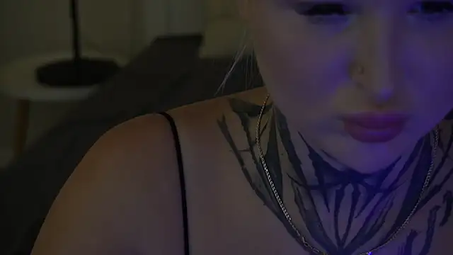 Snapshot of IvyLaurent chatting on September 21, 12:10 pm IvyLaurent online show from September 21, 12:10 pm