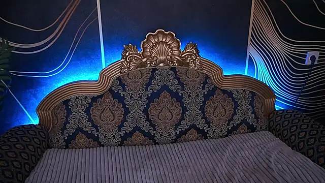 Snapshot of IvyLaurent chatting on November 11, 6:36 pm IvyLaurent online show from November 11, 6:36 pm