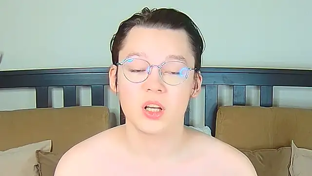 Snapshot of Derek_Carter chatting on October 29, 12:37 pm Derek Carter online show from October 29, 12:37 pm