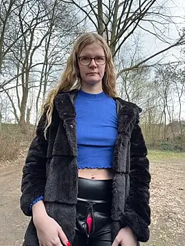 Bikergirl 97 online show from March 10, 10:30 am