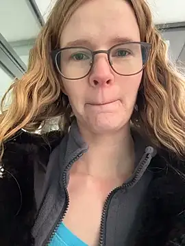 Bikergirl 97 online show from November 27, 12:49 pm