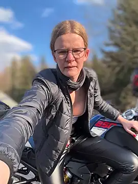 Bikergirl 97 online show from March 22, 3:24 pm