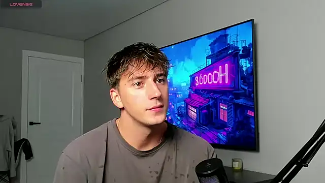 Snapshot of DaniHort chatting on September 16, 8:04 am DaniHort online show from September 16, 8:04 am