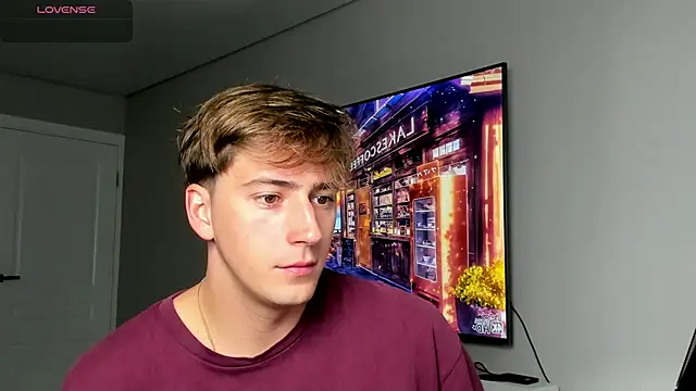 Snapshot of DaniHort chatting on October 2, 10:18 am DaniHort online show from October 2, 10:18 am
