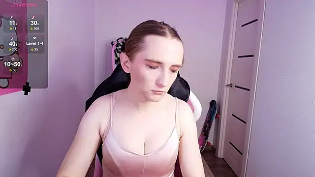 Vi Luxy online show from November 1, 1:56 am