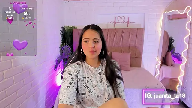 Snapshot of juanita_tay chatting on September 24, 11:39 am juanita tay online show from September 24, 11:39 am